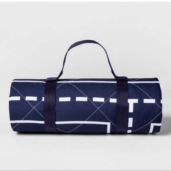 NWT sun squad printed picnic blanket race car theme 2-4 people 72”x60” - Picture 3 of 3